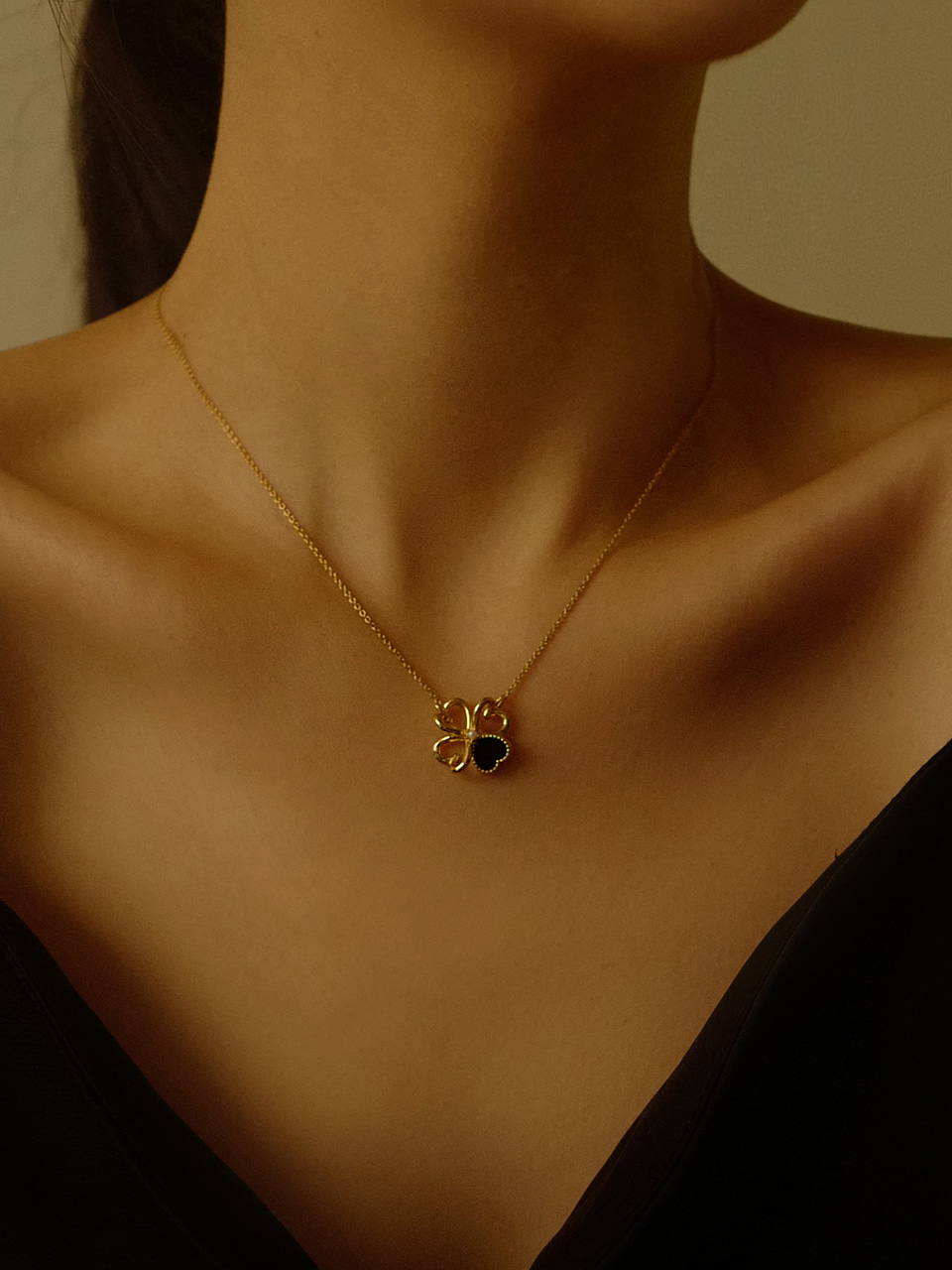 Heart Clover Necklace Gold